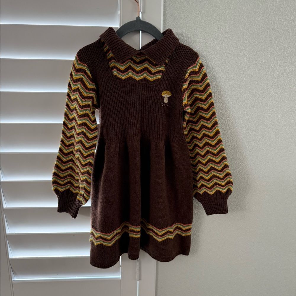 Brand new Gucci Brown knitted Dress size 4